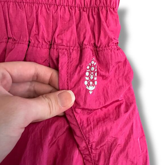 Free People‎ Movement The Way Home Hot Pink Smocked Waist Running Shorts M - Picture 3 of 10